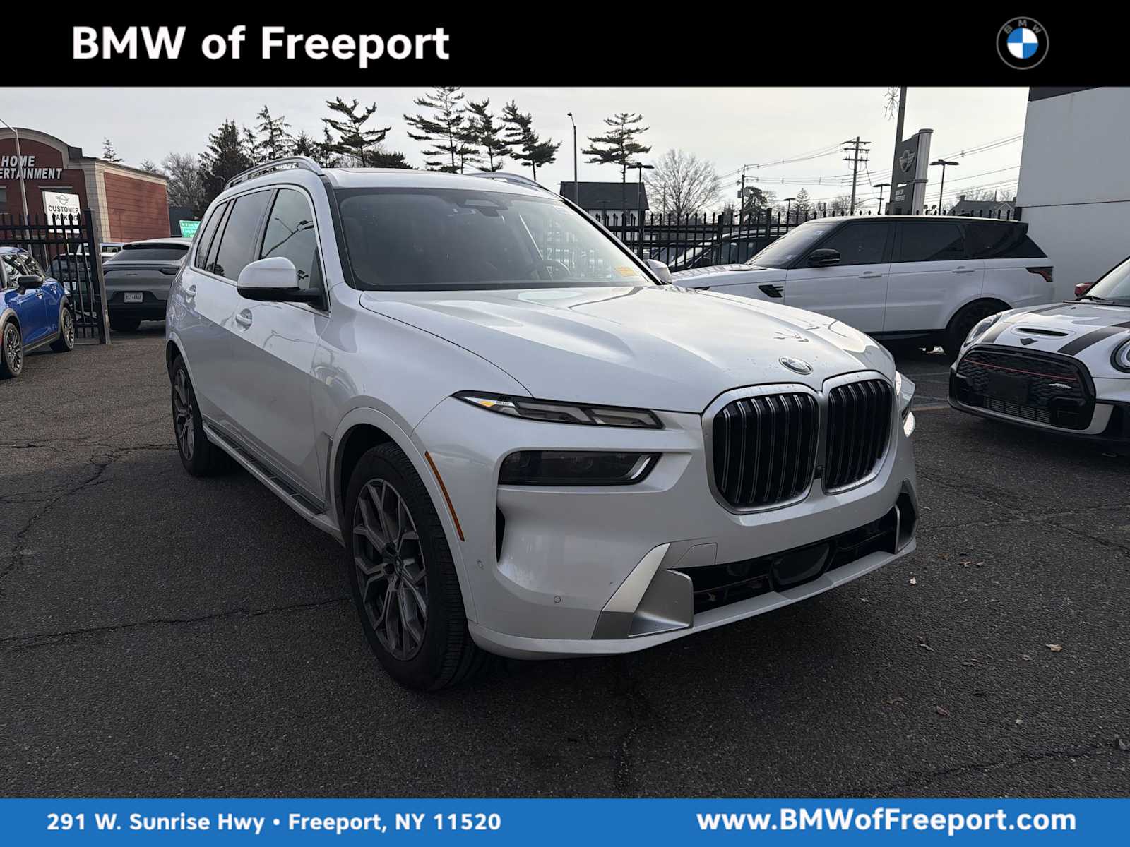 2023 BMW X7 40i's photo