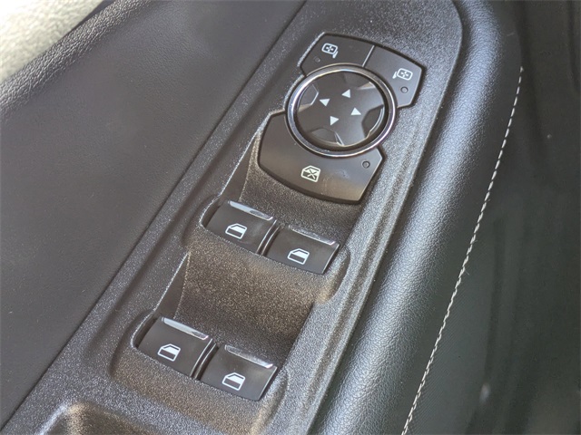 2022 Ford Edge ST photo 23