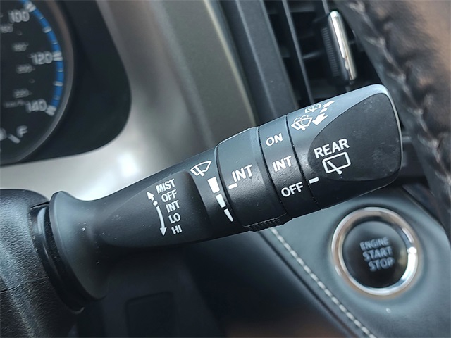 2018 Toyota RAV4 XLE photo 21