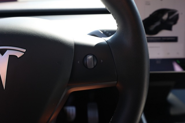 2021 Tesla Model Y Performance photo 24