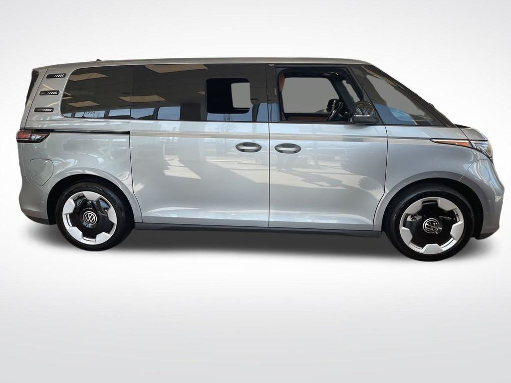 2025 Volkswagen ID. Buzz Pro S photo 3