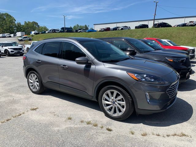2021 Ford Escape Titanium Hybrid photo 3