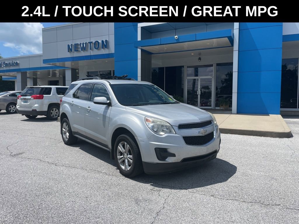 Used 2015 SILVER ICE METALLIC Chevrolet LT image 1