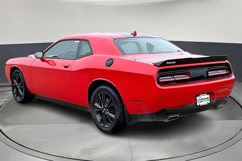 2023 Dodge Challenger SXT photo 4