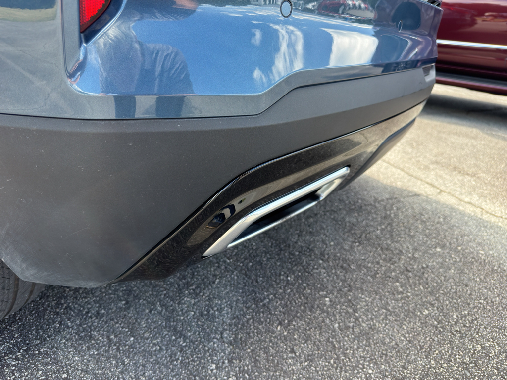 2025 Cadillac XT4 Premium Luxury photo 5