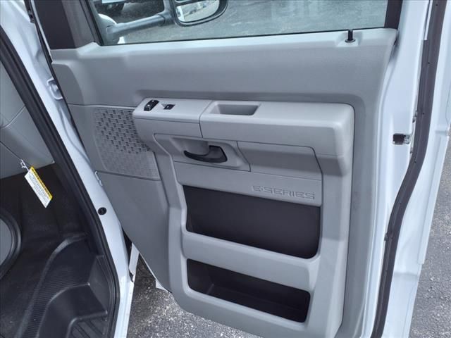 2024 FORD E-350 - Image 40