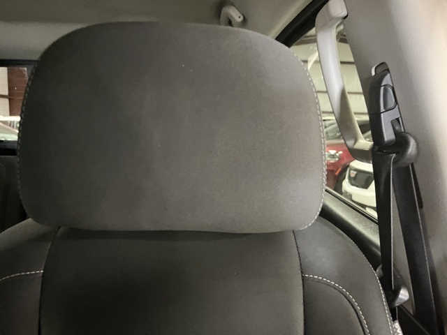 2018 Nissan Titan SV photo 10