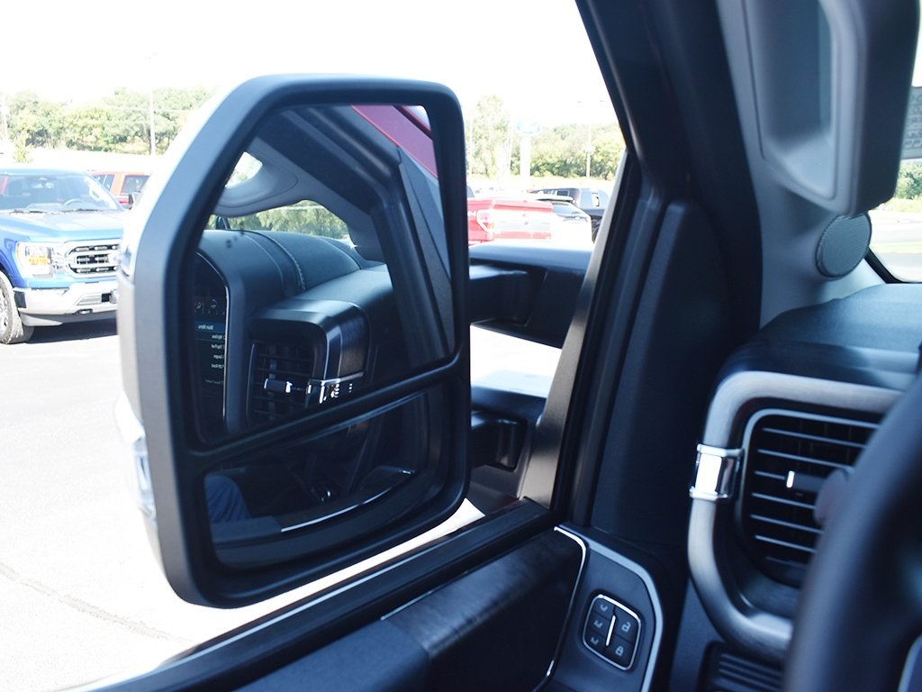 2026 Ford F-350 Lariat photo 33