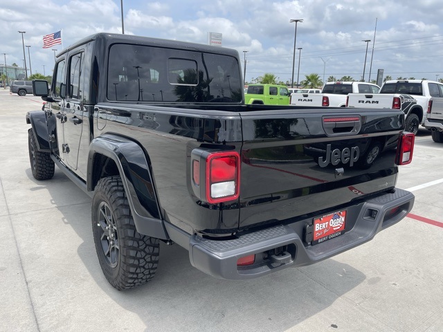 2025 Jeep Gladiator Sport photo 5