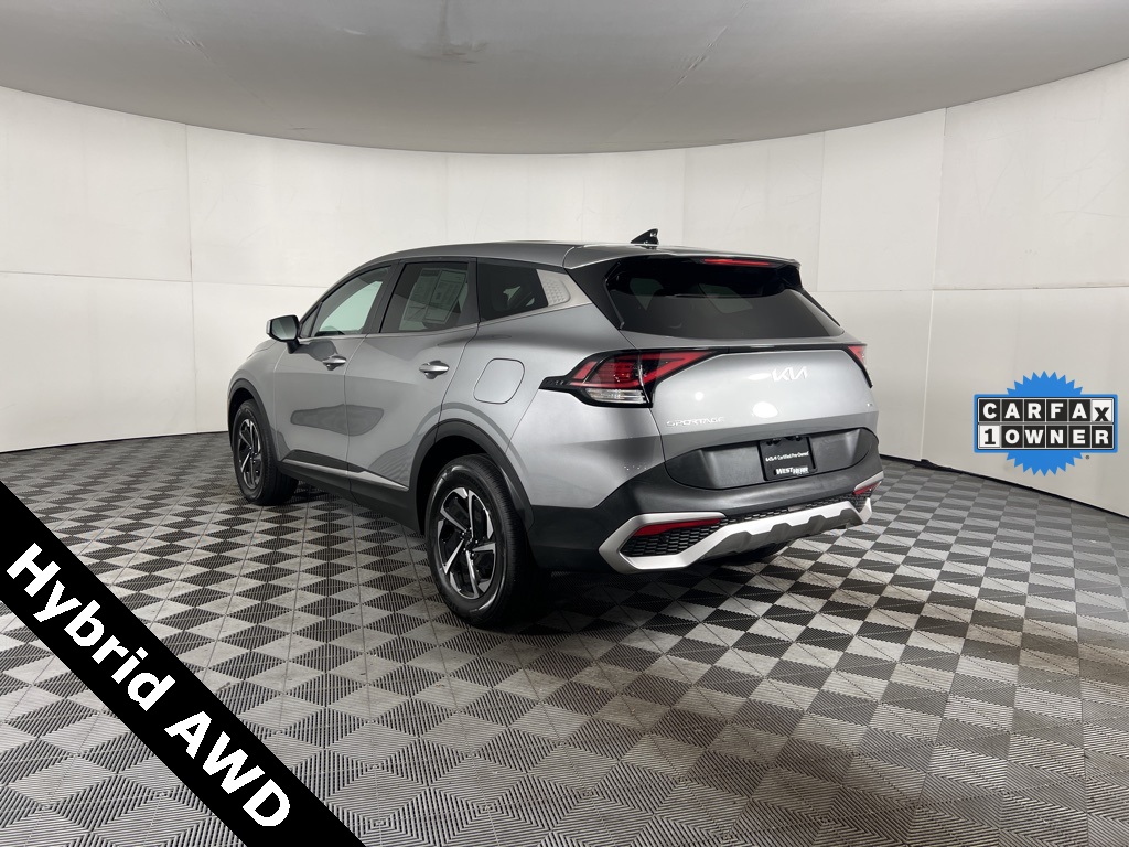 2023 Kia Sportage Hybrid LX photo 2