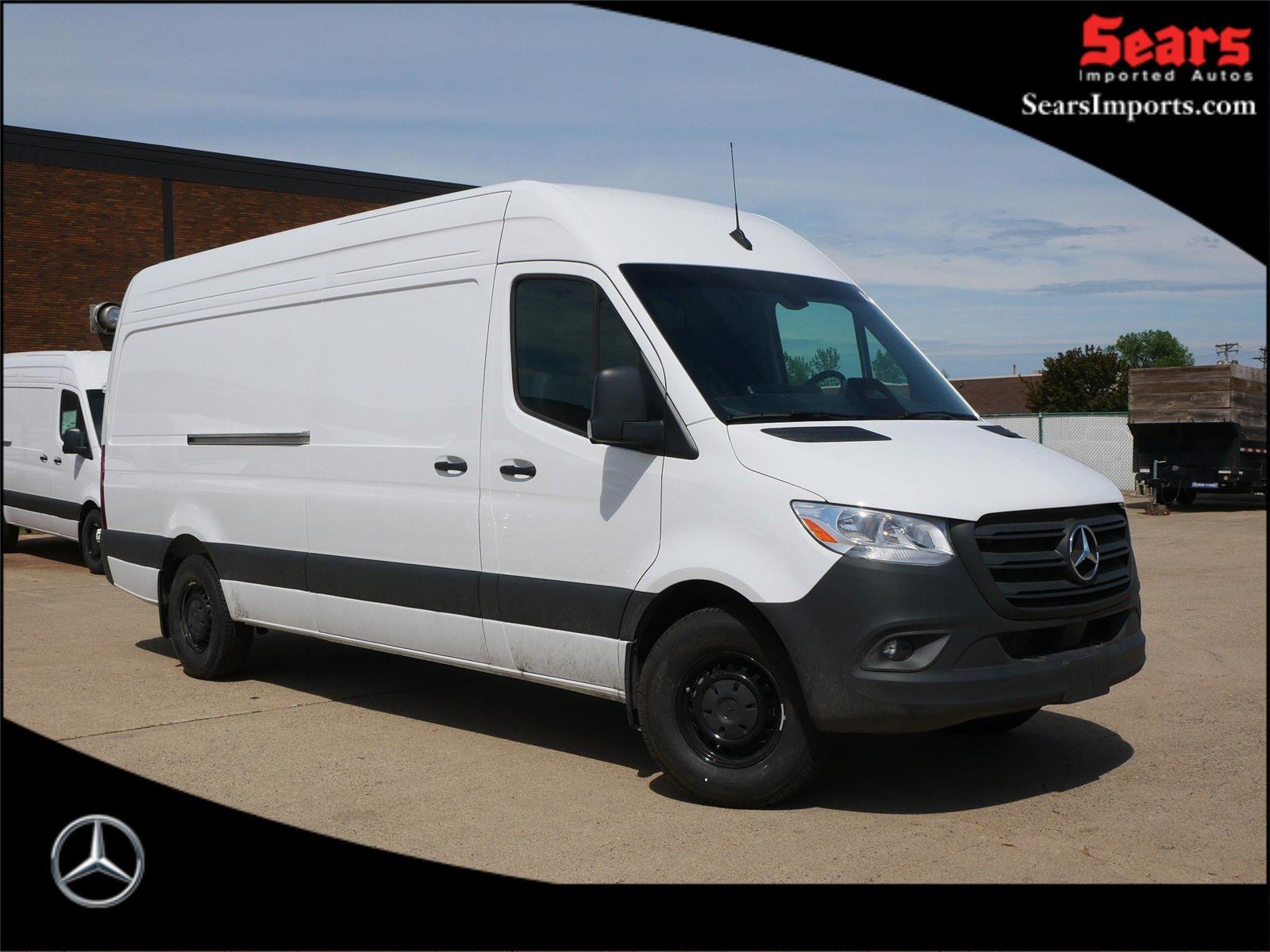 2025 Mercedes-Benz Sprinter Cargo Van Base's photo