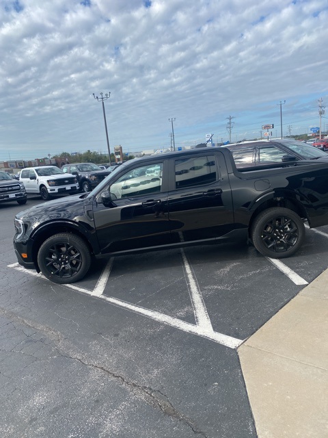 2025 Ford Maverick Lariat photo 4
