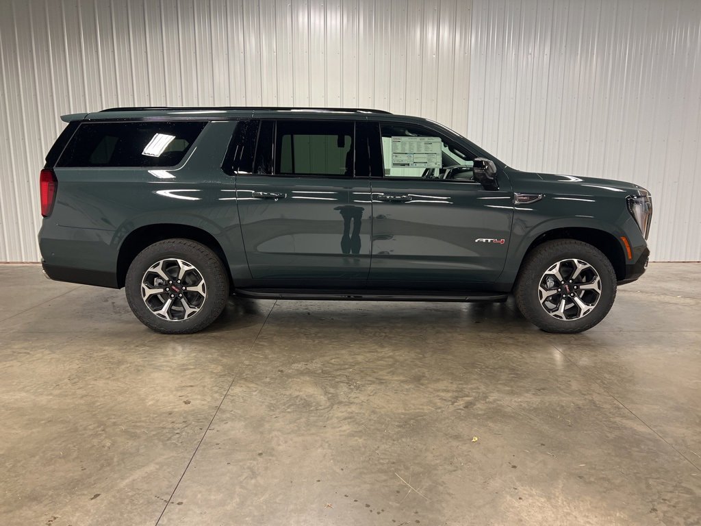 2026 Gmc Yukon XL AT4 photo 2