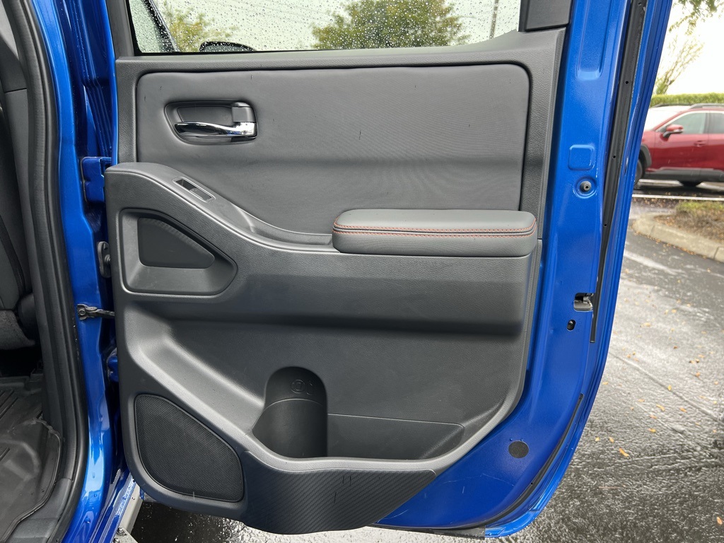 2024 Nissan Frontier PRO-4X photo 23