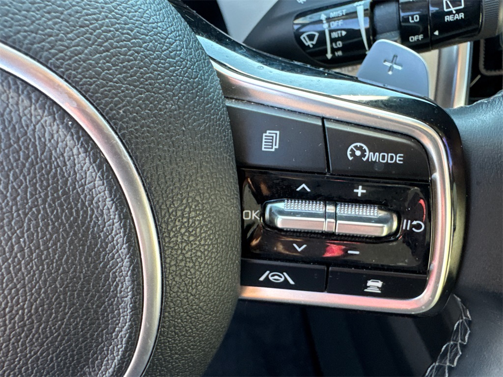 2023 Kia Sorento Hybrid EX photo 24