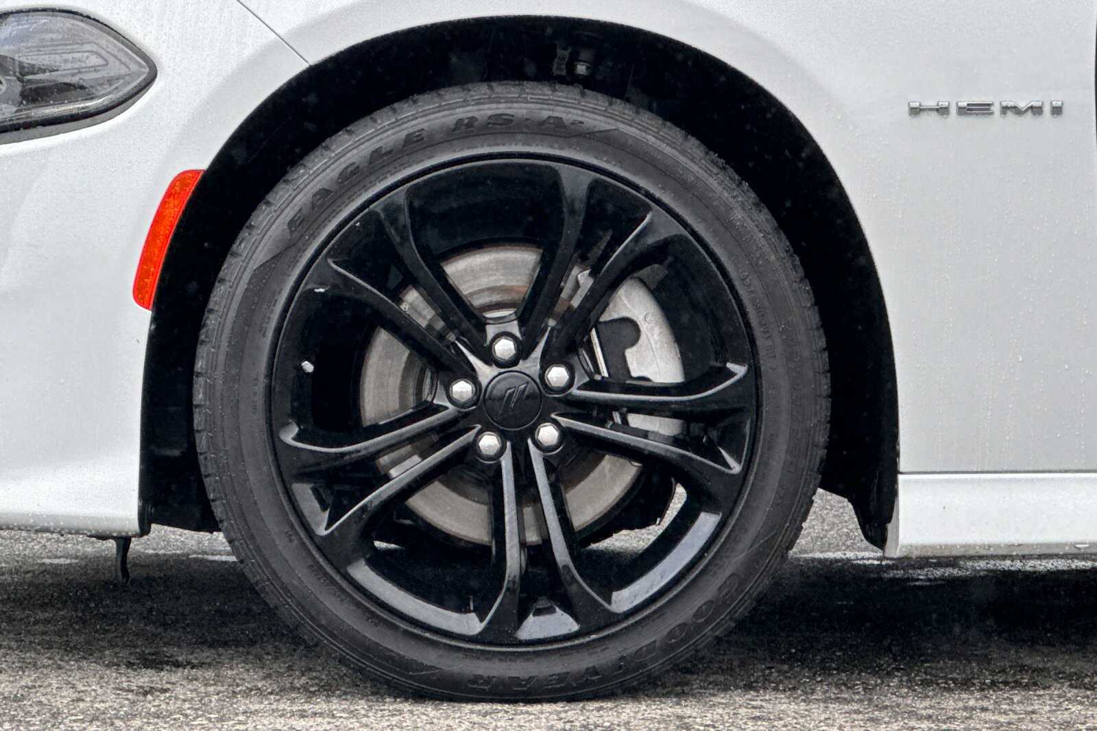 2022 Dodge Charger R/T photo 25