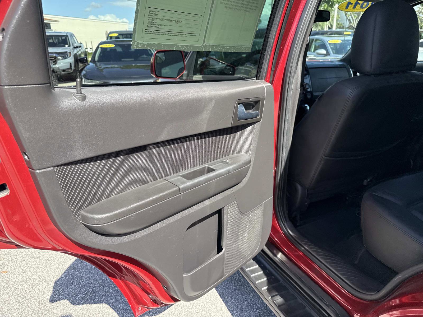 2011 Ford Escape Limited photo 12