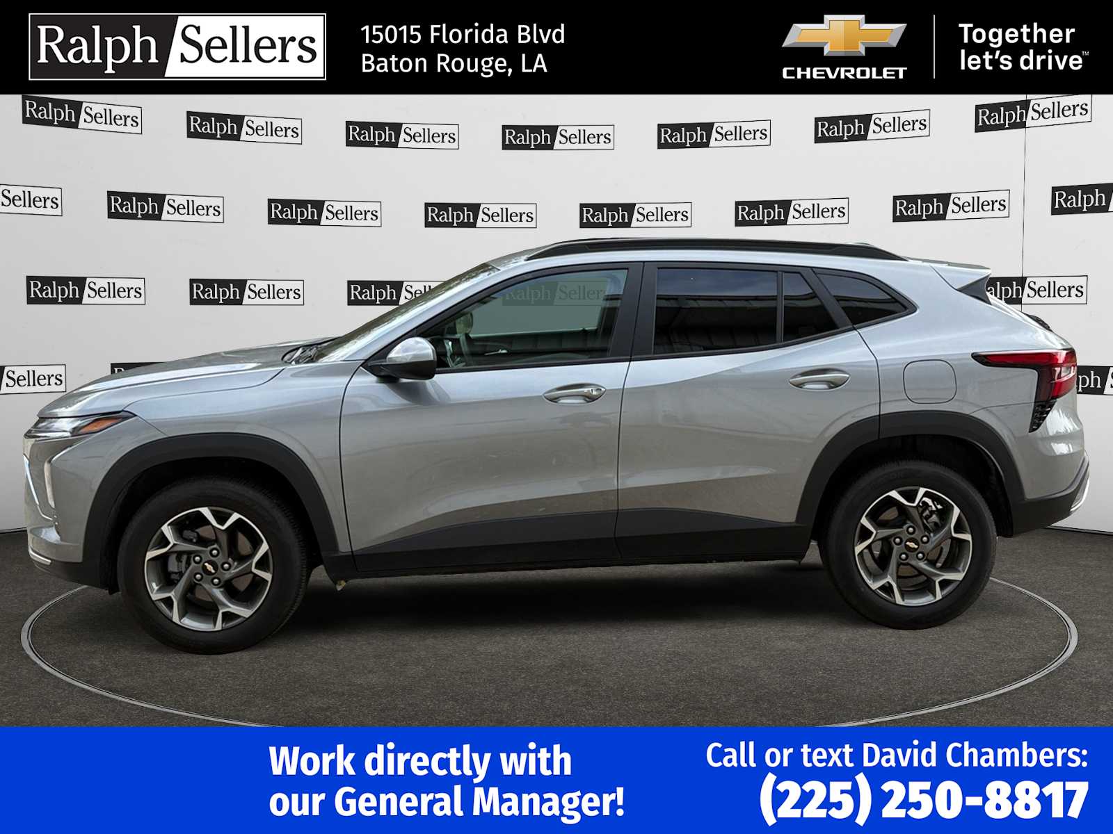 2025 Chevrolet Trax LT photo 3