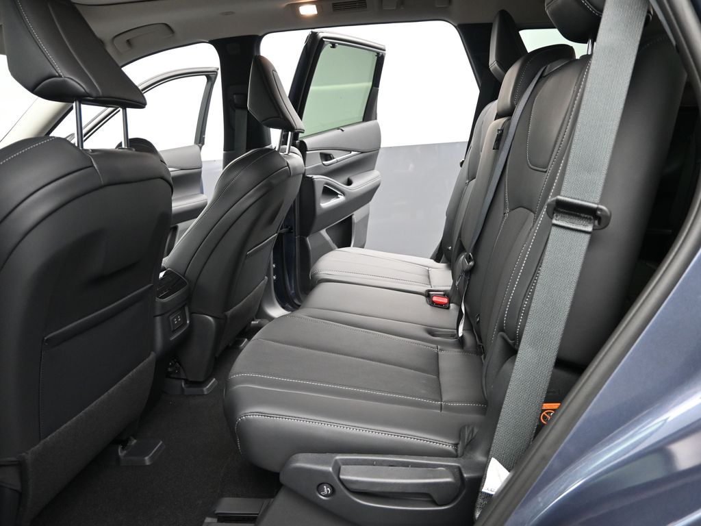 2026 Infiniti QX60 Luxe photo 11