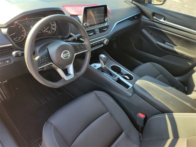 2022 Nissan Altima 2.5 SV photo 11