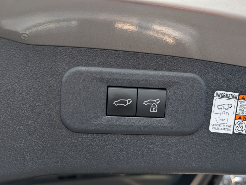 2023 Lexus NX 250 Premium photo 6