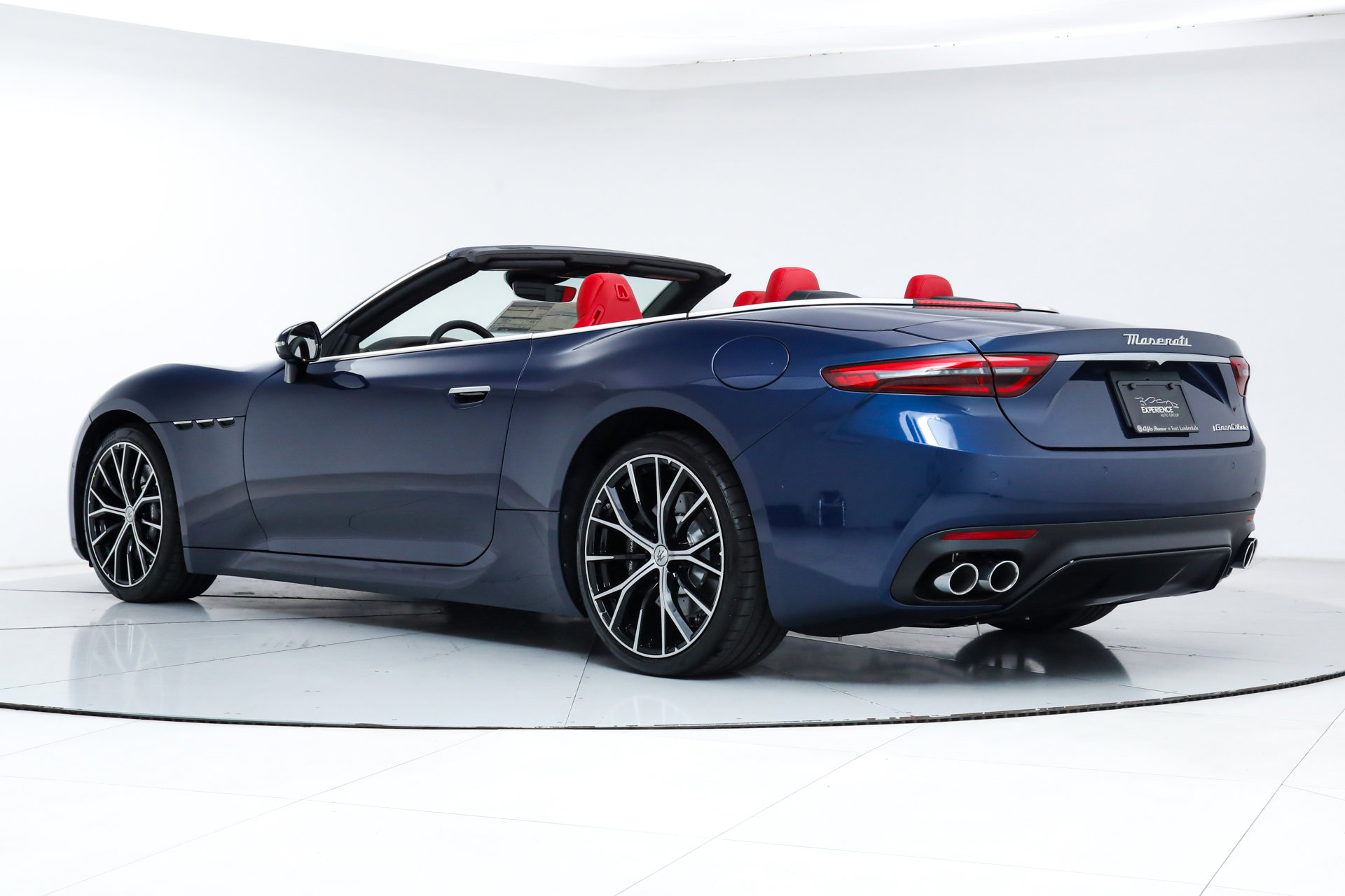 2026 Maserati Grancabrio photo 4
