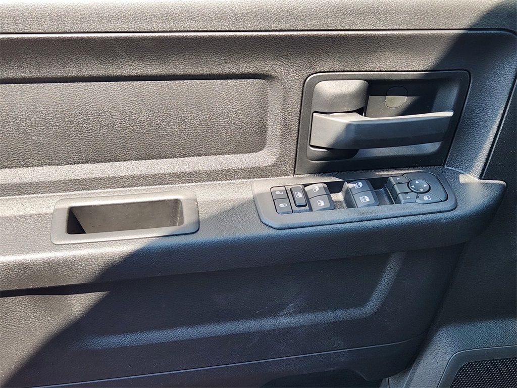 2026 Ram 3500 Tradesman photo 16