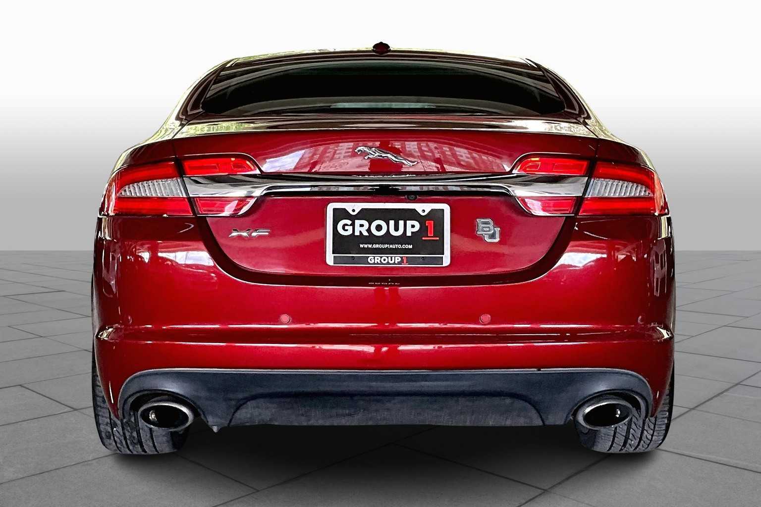 2012 Jaguar XF photo 4