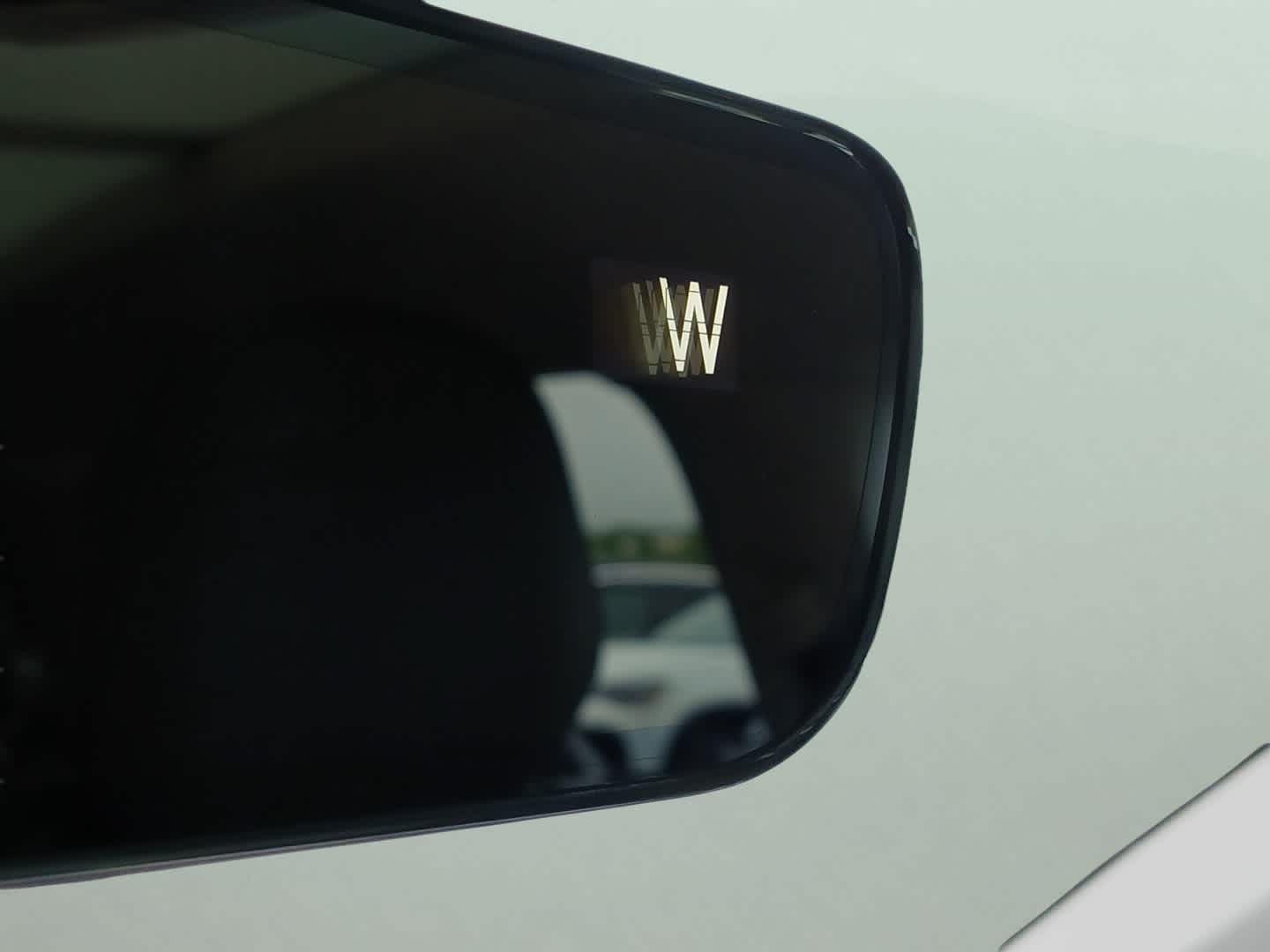 2025 Volkswagen Tiguan SE photo 20