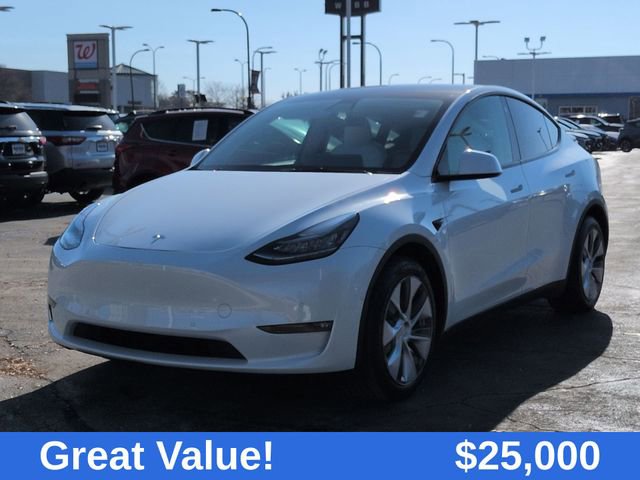 Used 2021 Tesla Model Y Long Range with VIN 5YJYGDEE7MF197878 for sale in Oak Lawn, IL