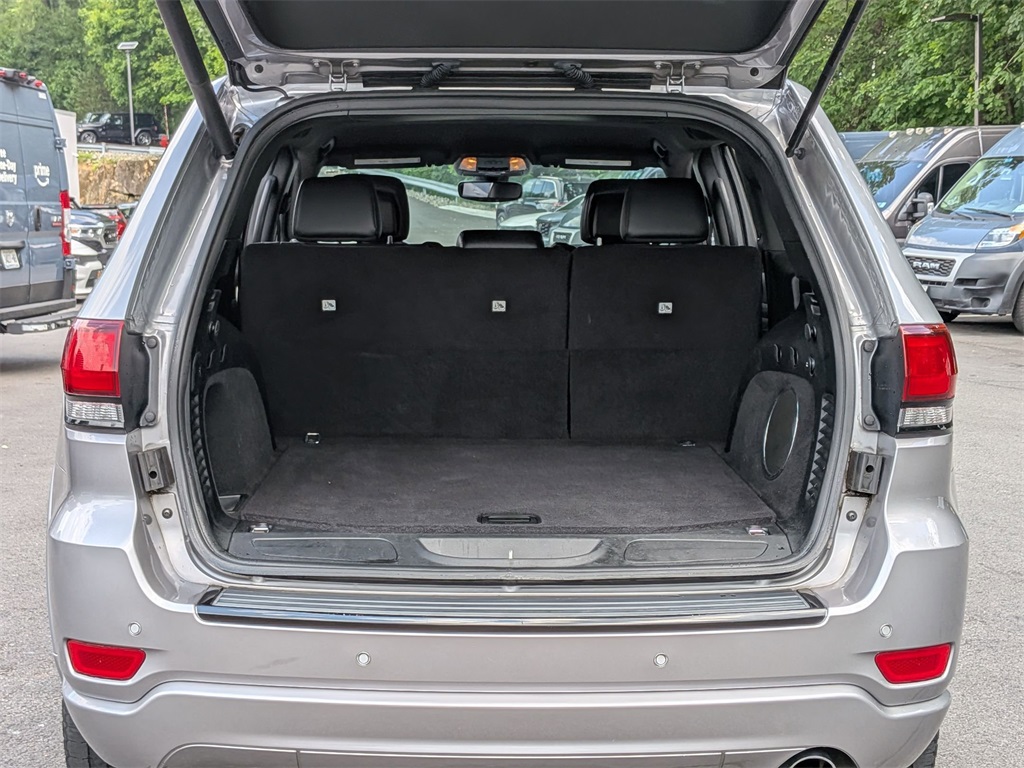 2017 Jeep Grand Cherokee Altitude photo 3
