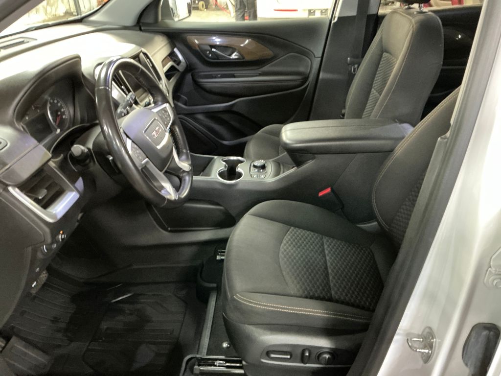 2020 Gmc Terrain SLE photo 4