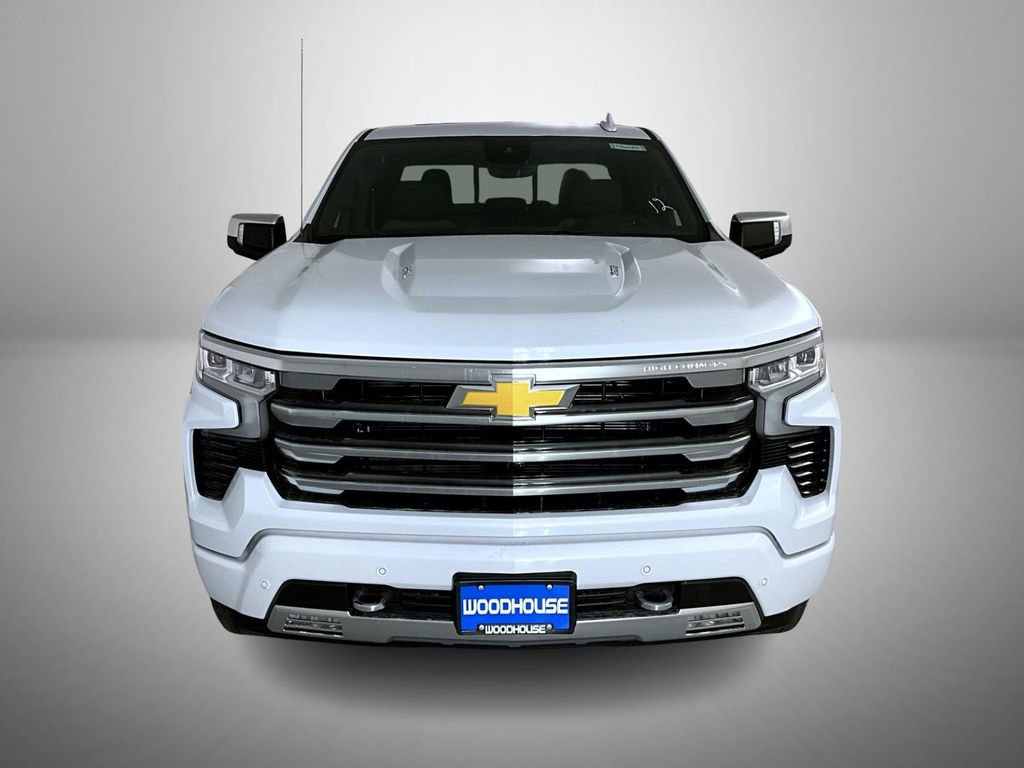 2026 Chevrolet Silverado 1500 High Country photo 2