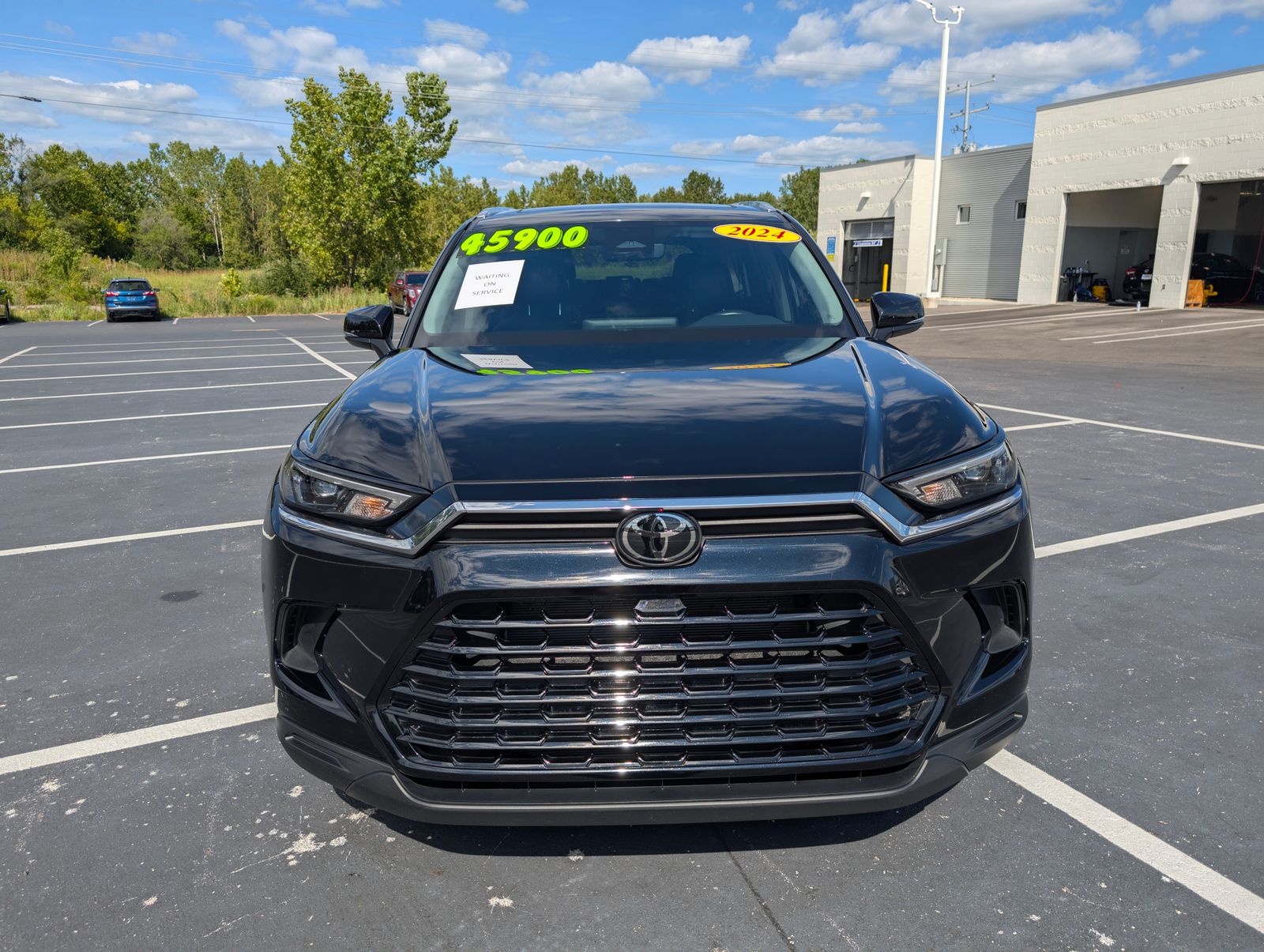 2024 Toyota Grand Highlander XLE photo 9