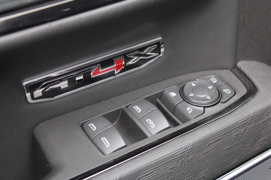 2025 Gmc Sierra 1500 AT4X photo 10