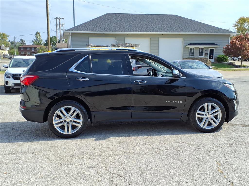 2018 Chevrolet Equinox Premier photo 2