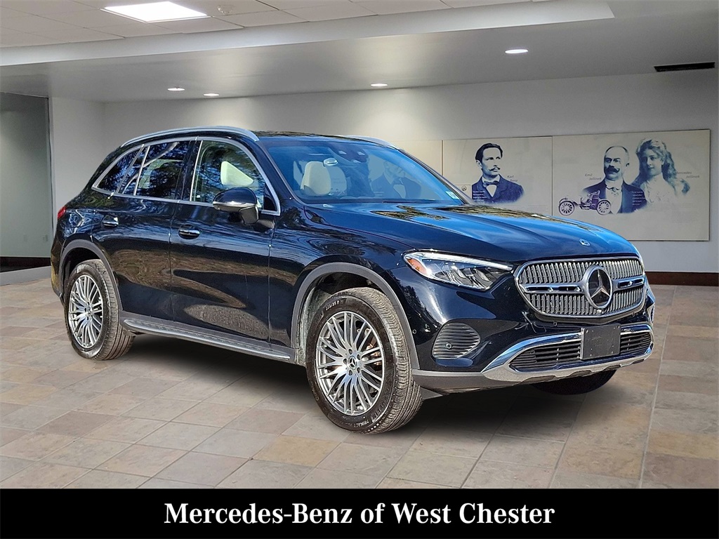 2024 Mercedes-Benz GLC GLC 300's photo