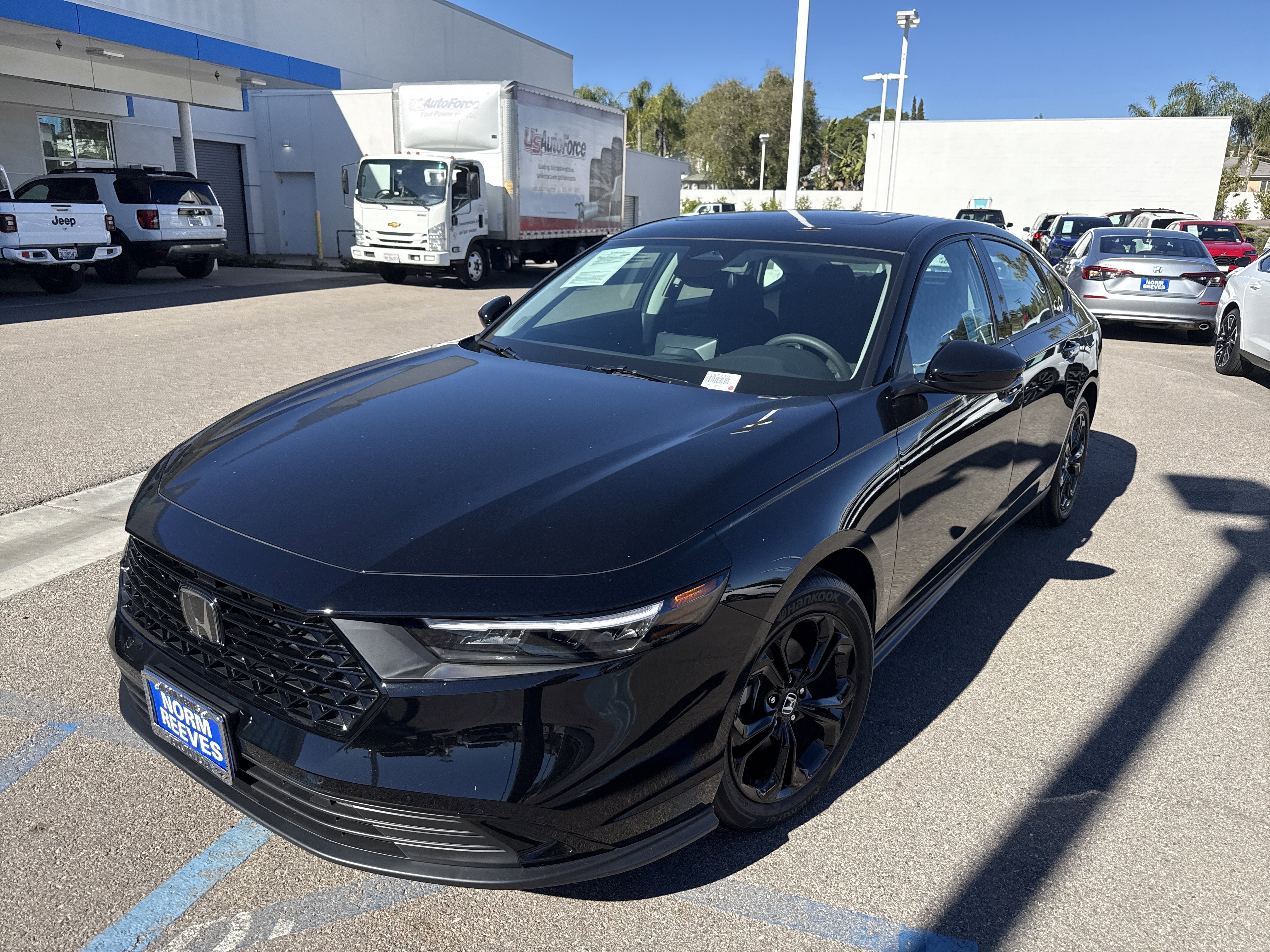 2025 Honda Accord SE's photo