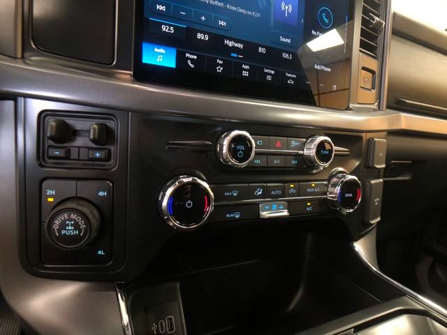 2025 Ford F-150 XLT photo 18