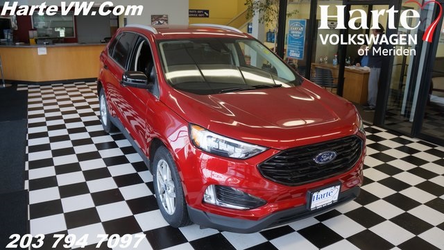Used 2022 Red Ford SEL image 1