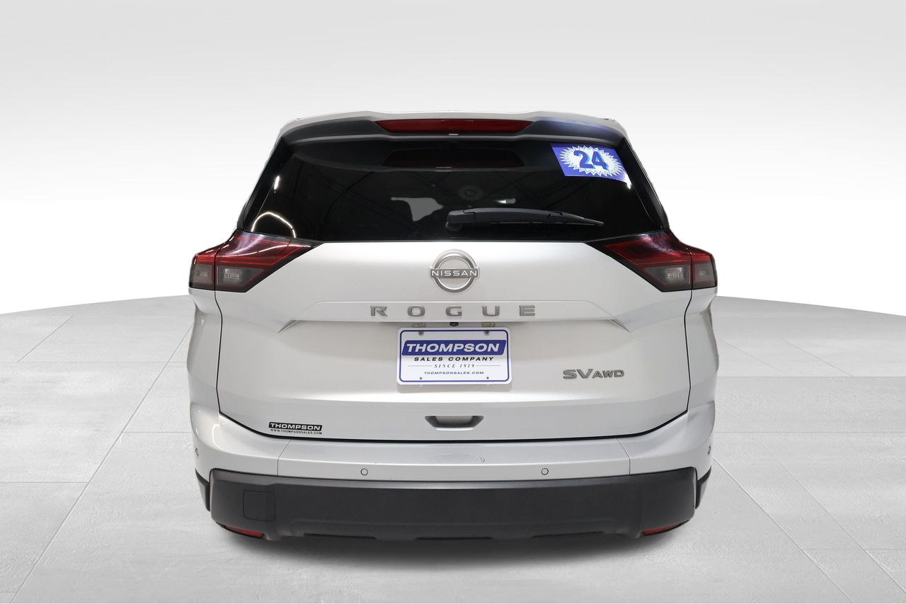 2024 Nissan Rogue SV photo 2