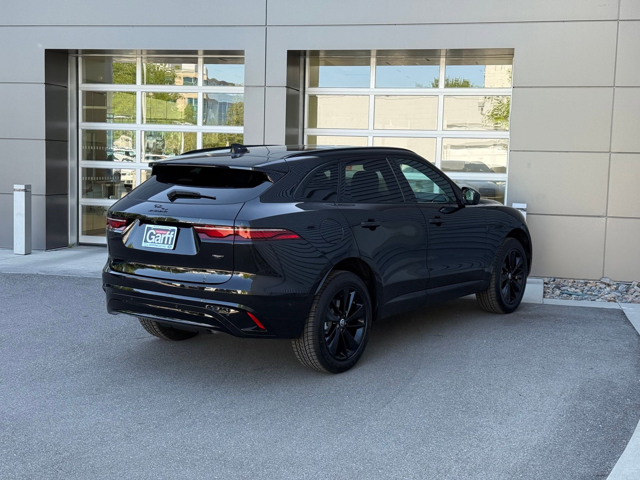 2026 Jaguar F-PACE P250 R-Dynamic S photo 5