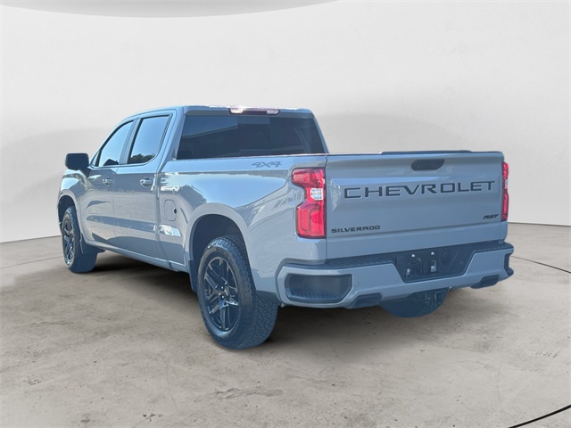 2024 Chevrolet Silverado 1500 RST photo 3