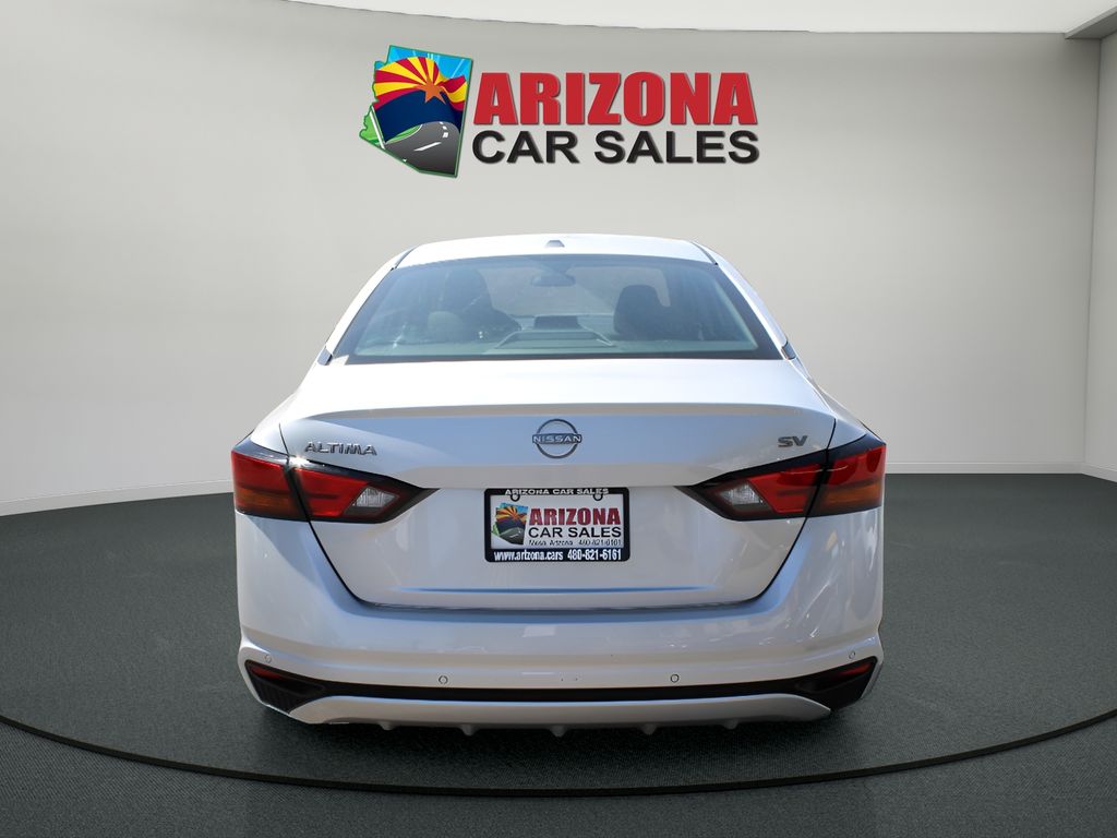 2024 Nissan Altima 2.5 SV photo 2
