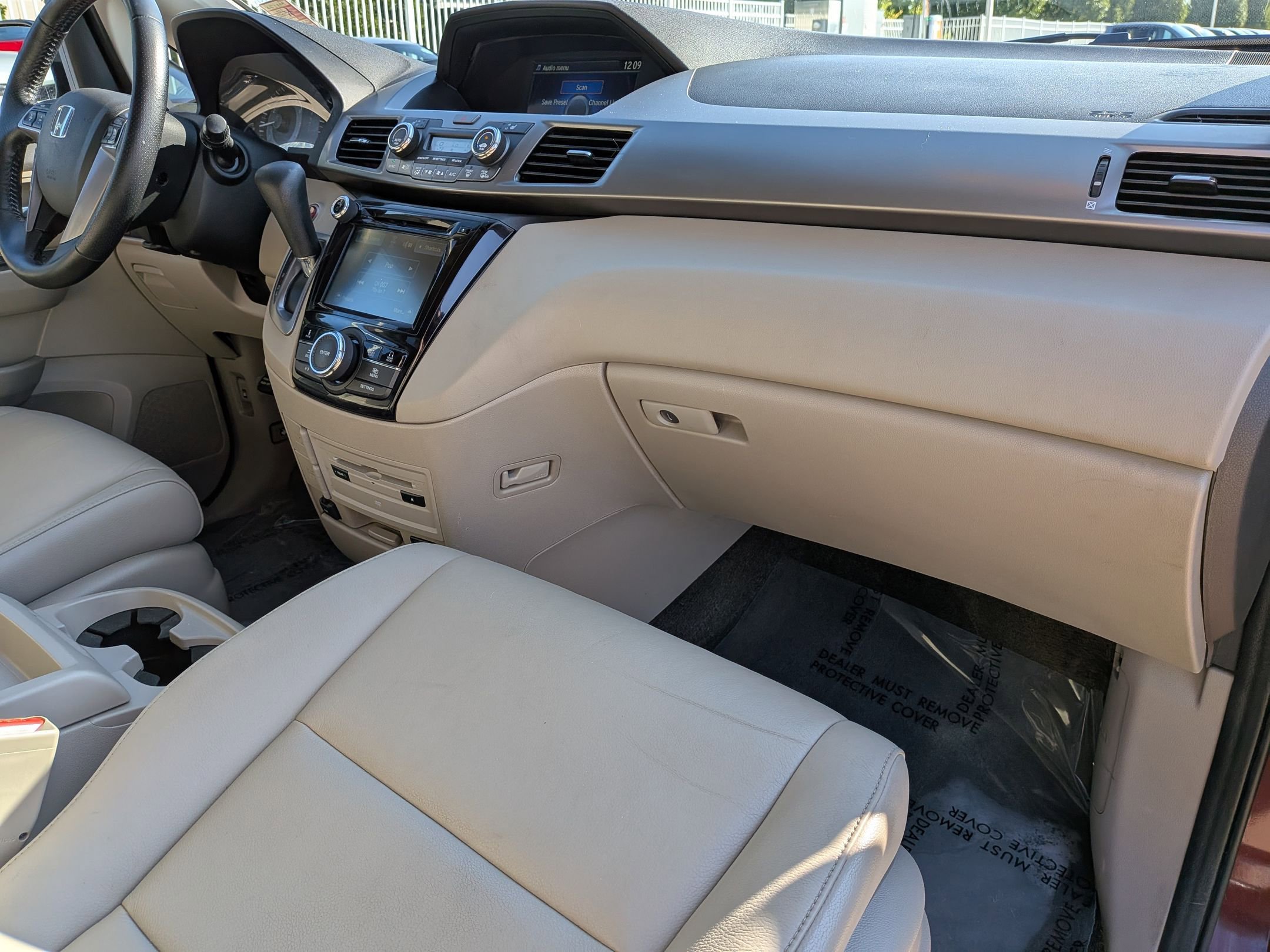 2016 Honda Odyssey EX-L photo 30