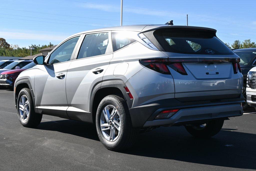 2026 Hyundai Tucson SE photo 4