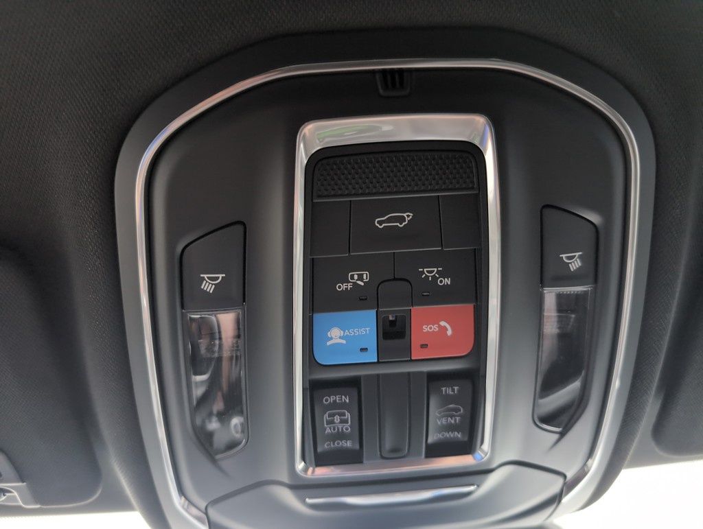 2025 Jeep Grand Cherokee Altitude X photo 23