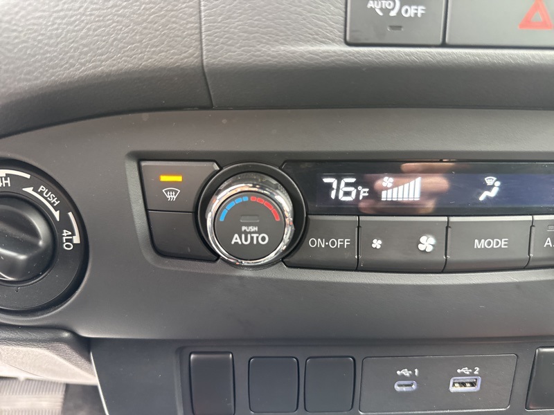 2023 Nissan Frontier PRO-4X Crew Cab photo 28