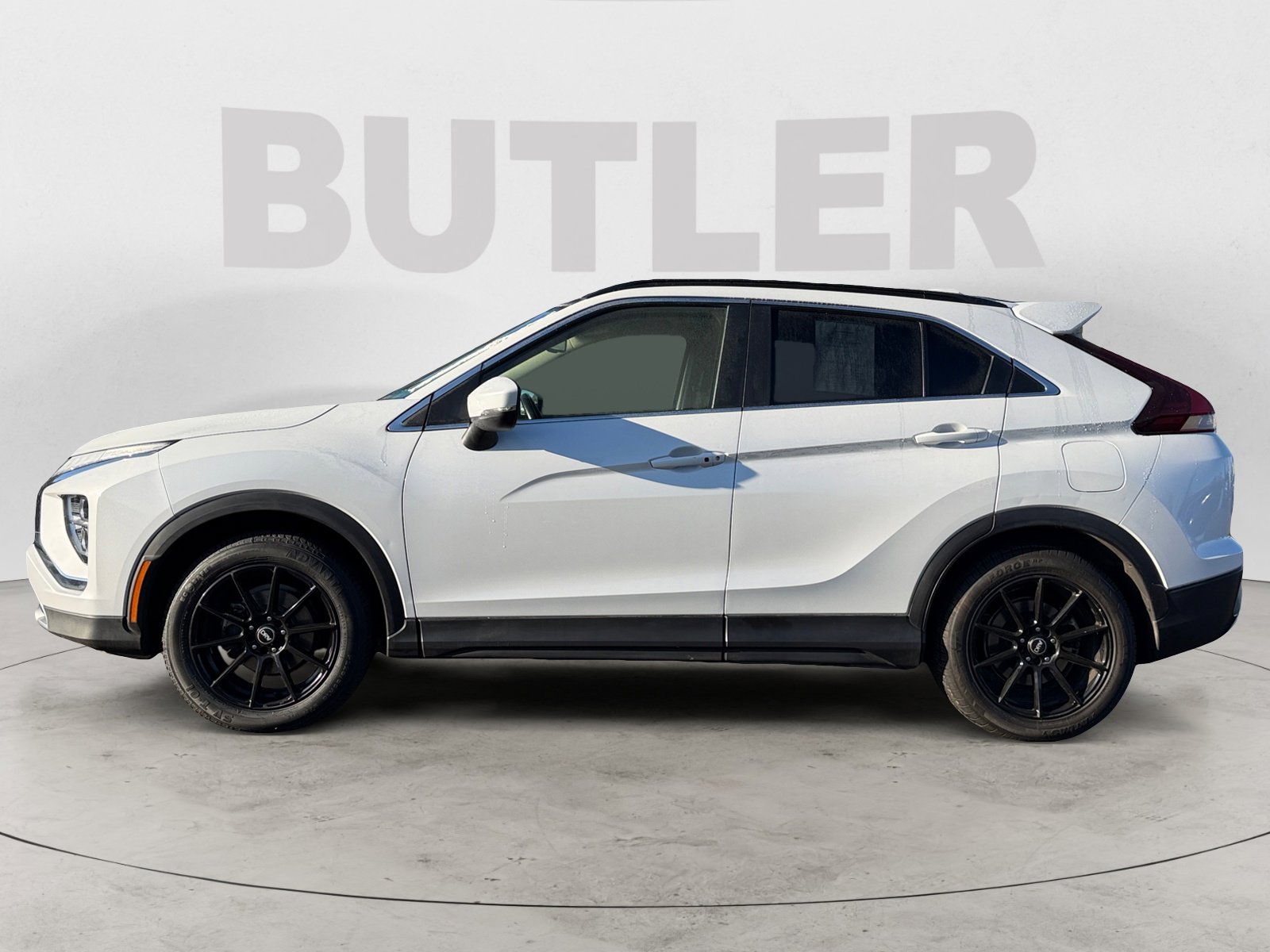 Used 2022 Mitsubishi Eclipse Cross SE with VIN JA4ASWAA8NZ060307 for sale in Ashland, OR