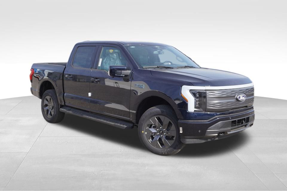 2025 Ford F-150 Lightning Lariat's photo